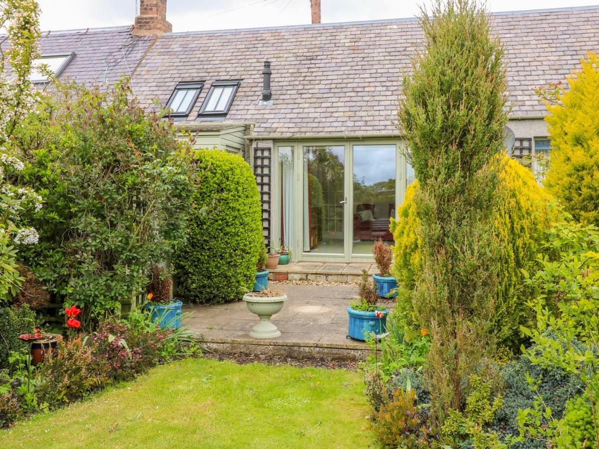 Iona Cottage Duns エクステリア 写真